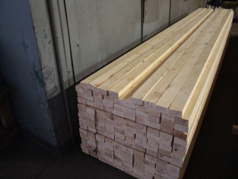 Drewno konstrukcyjne 45x70mm, świerk skandynawski suszony i strugany..