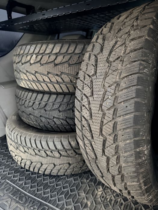 Резина зимняя 265 70 17 новая