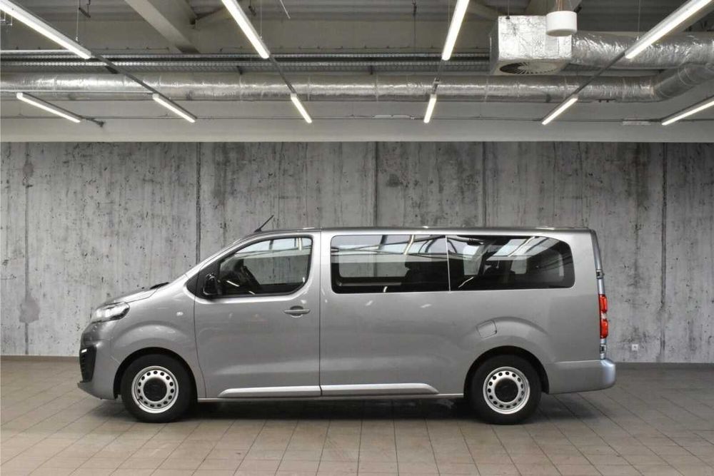 Wynajem BUSA 9 osobowego VIVARO LONG - POZNAŃ - BUS od 190zł / dzień