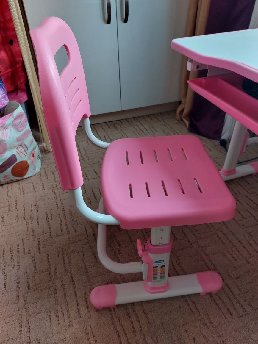 Продам комплект мебели школьный 2 элемента Cubby Botero Pink