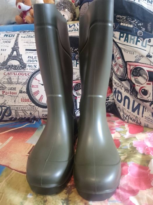 Гумові чоботи нові
