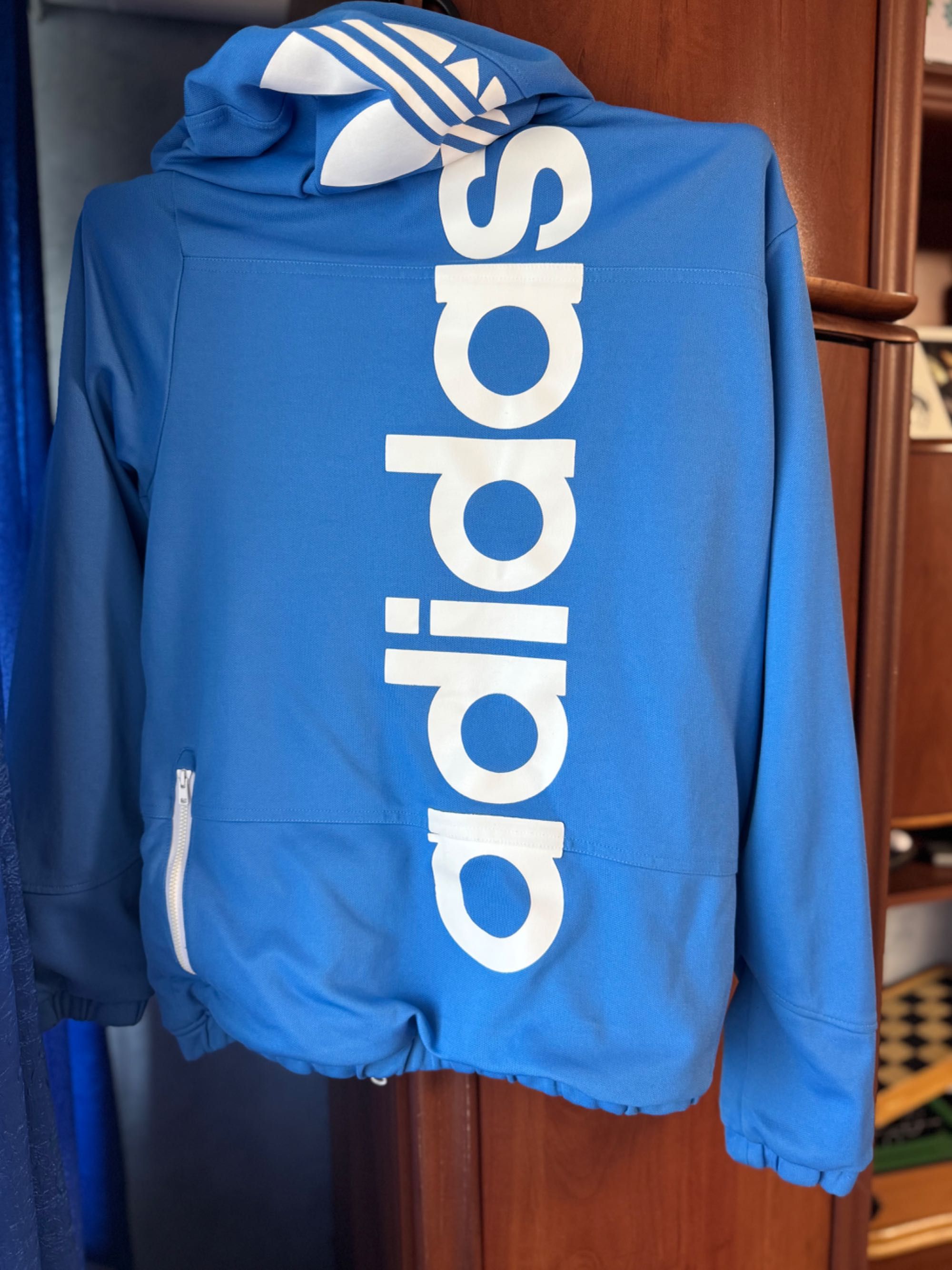 Вінтажна утеплена олімпійка зіпка бомбер adidas - sky blue