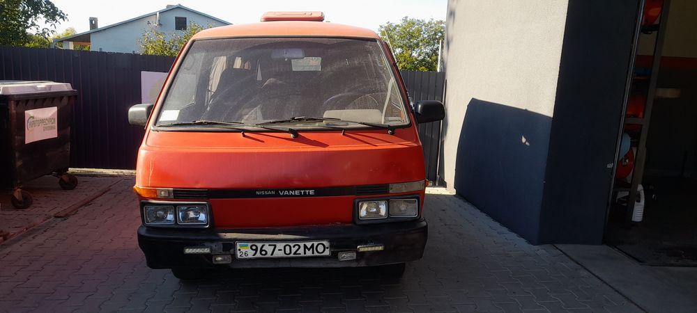 Продам або обміняю Ніссан ванетте
