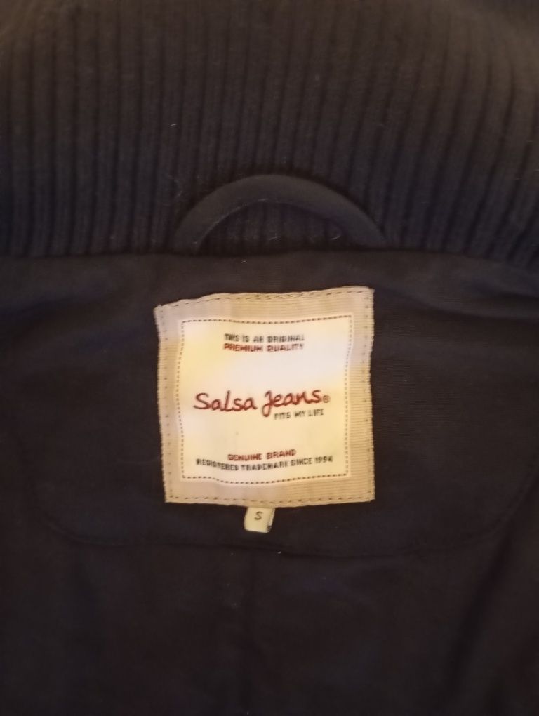 Casaco  gabardina comprida salsa