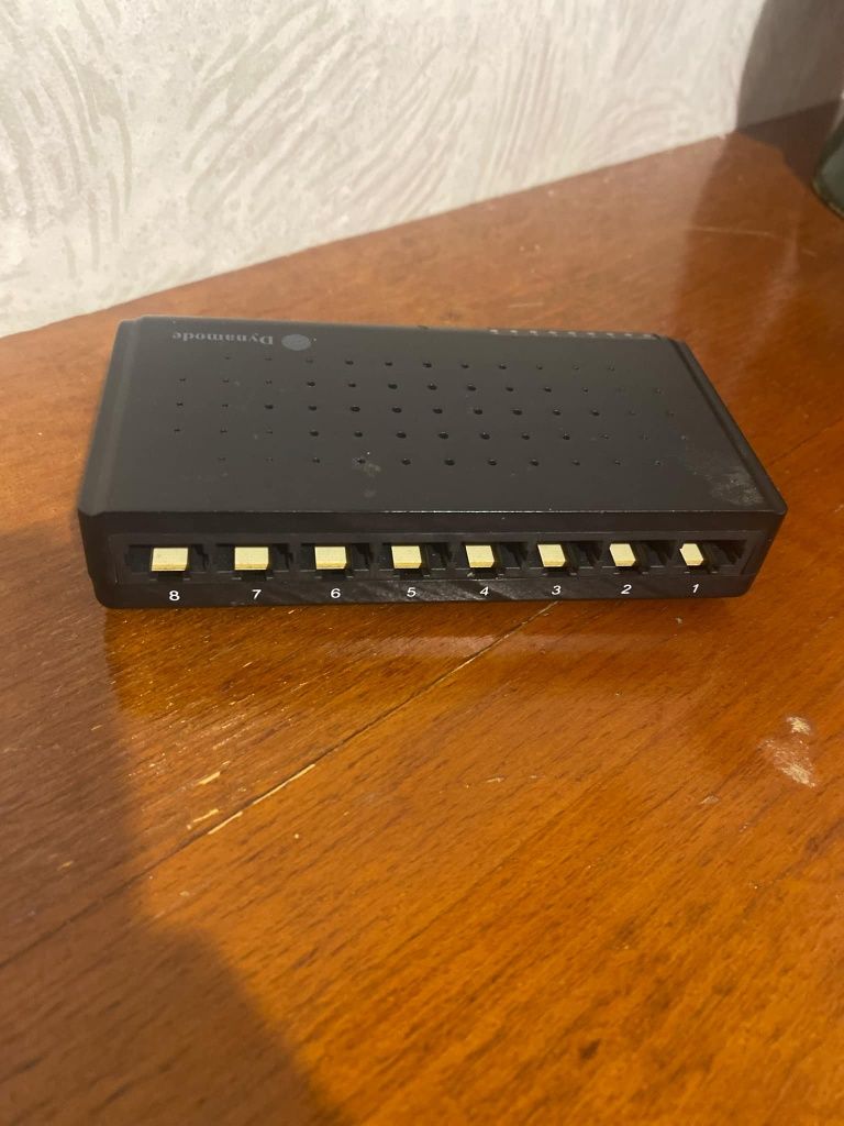 Маршрутизатор 8 портів PoE 6 + 2 POE 100M комутатор світч 12В-52В живл