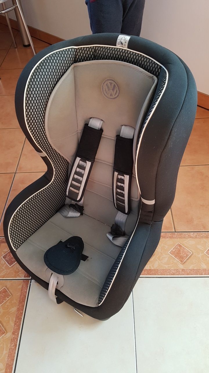 Fotelik dzieciecy G1 ISOFIX - VW 9-18 kg