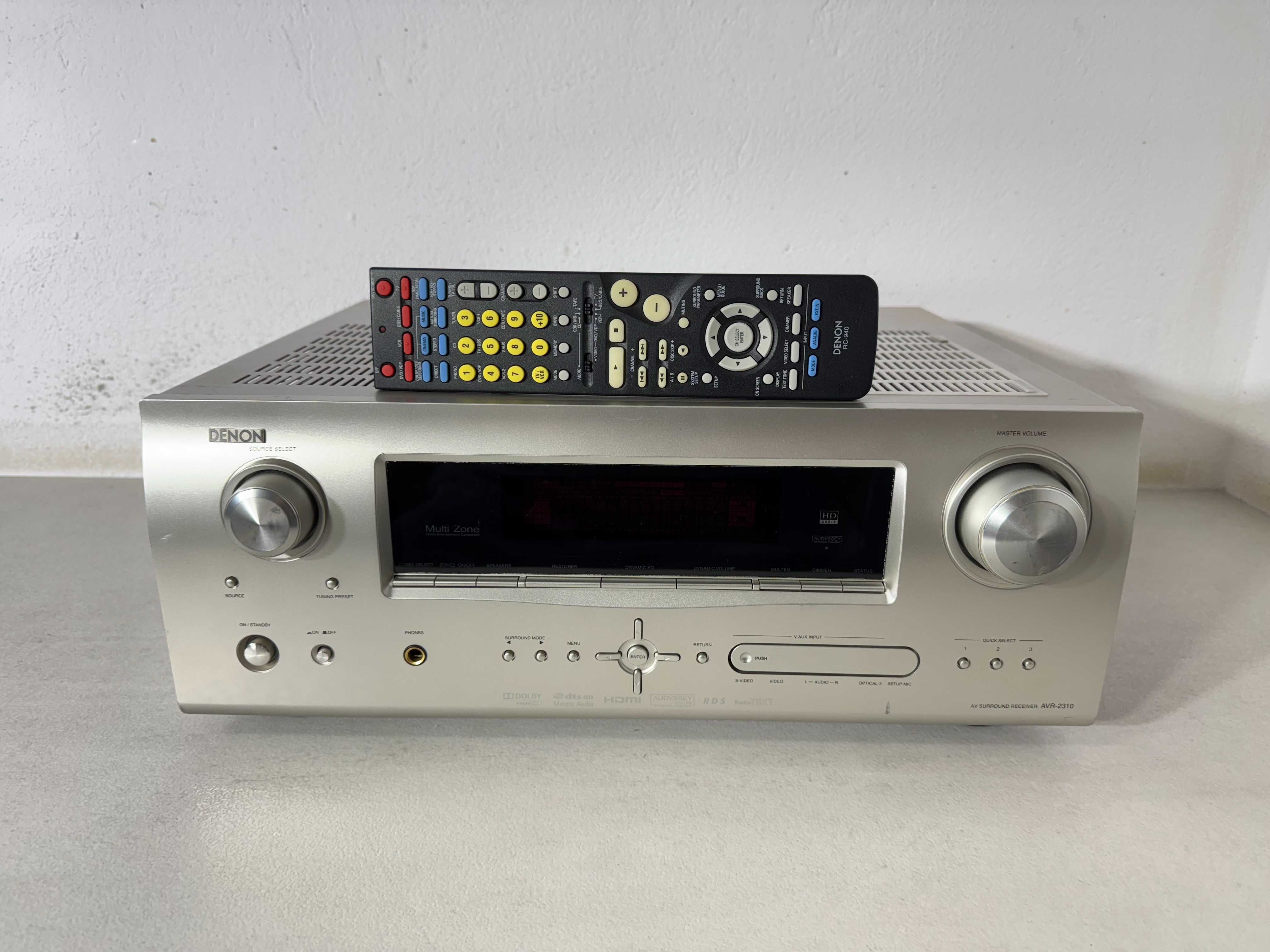 Amplituner AV Denon AVR-2310  pilot