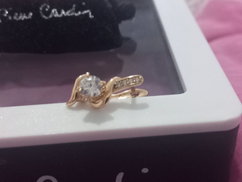 2  Pares Brincos Pierre Cardin Novos