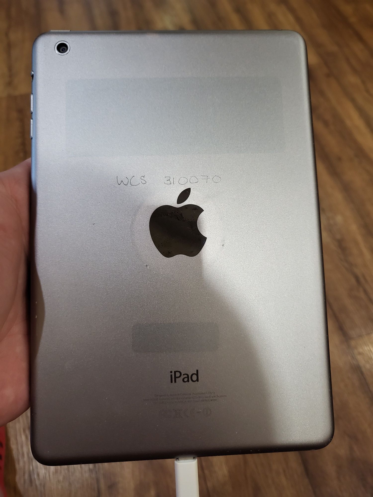 Apple IPad Mini 16gb.