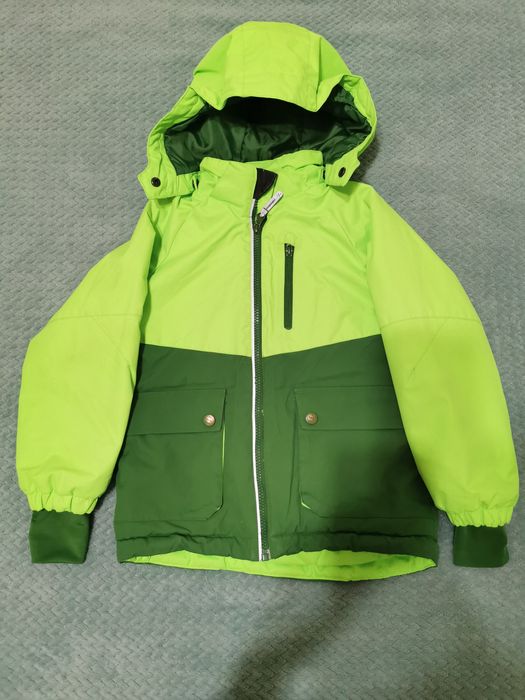 Дуже якісна тепла куртка (не промокає, не продувається) H&M р.116