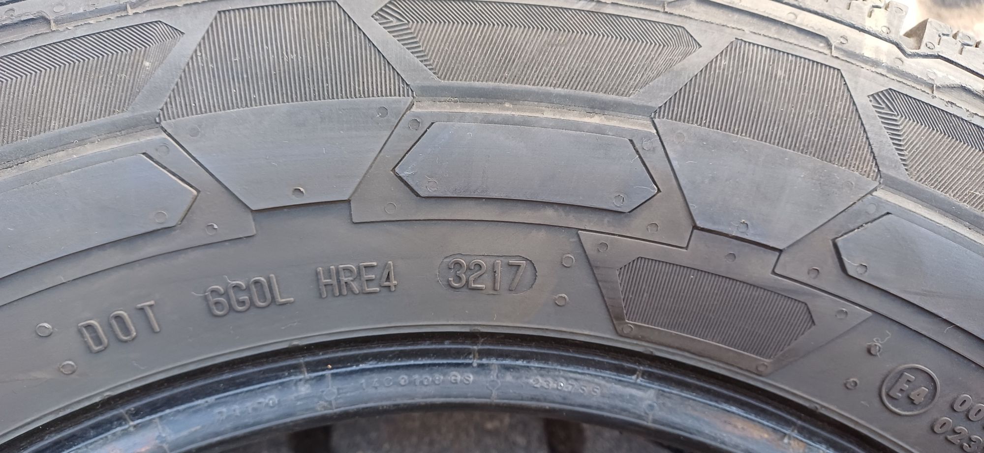 CONTINENTAL 215/65R16C , pojedyńcza opona zimowa wzmacniana.