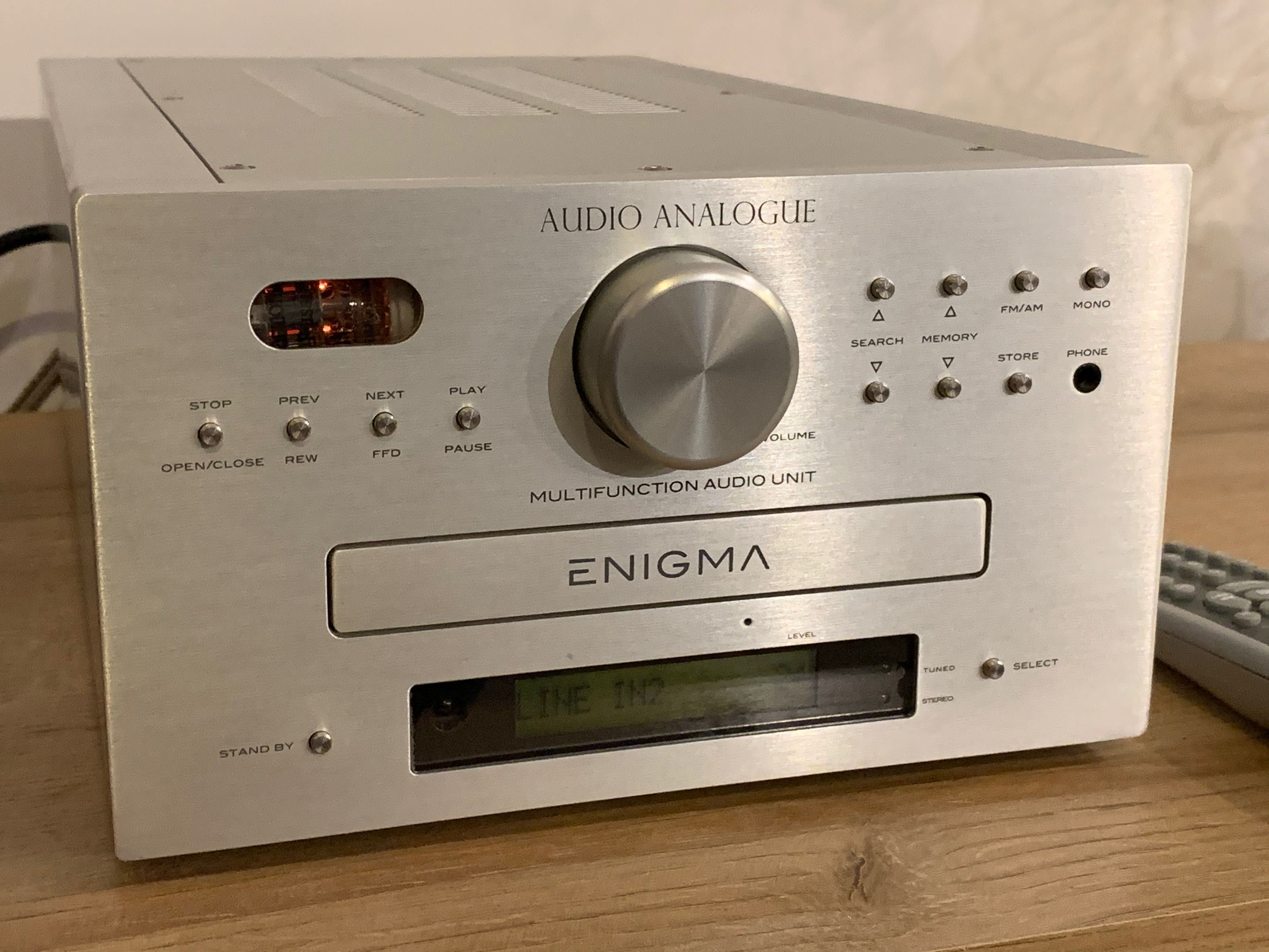 Audio Analogue Enigma - hybryda lampowa, wzmacniacz, CD, tuner.