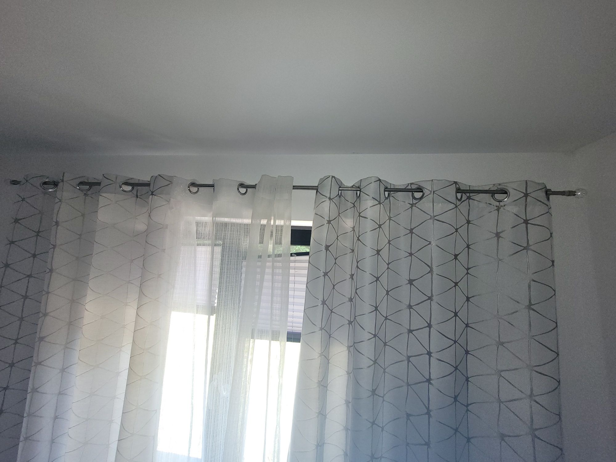 Karnisz kolor srebrny regulowany 184/340 cm