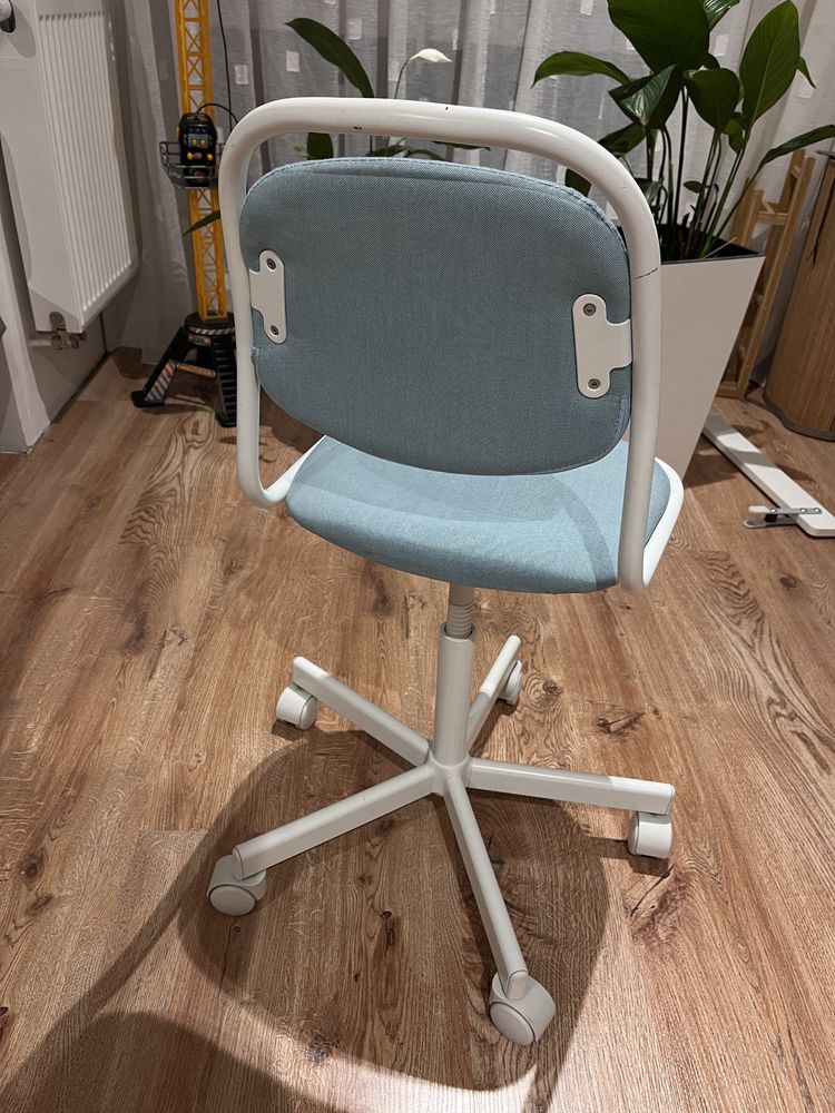 Krzeslo orfjall biurkowe fotel na kolkach obrotowy ikea dzieciecy