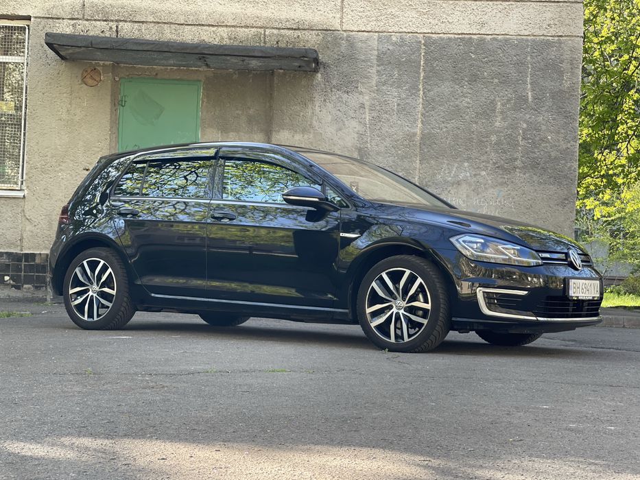 Volkswagen e-Golf  36 кв