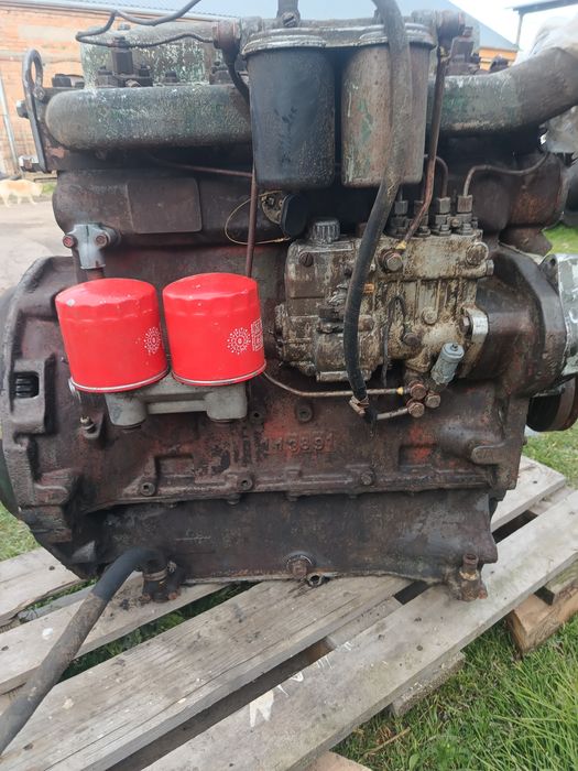 Silnik Ursus Zetor 4 cylindrowy STARY TYP