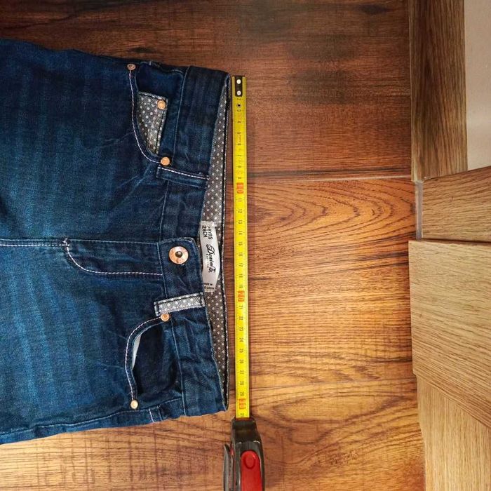 Spodnie r.128 dla dziewczynki stan jak nowe