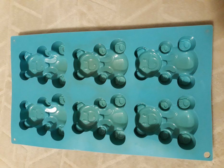 Форма силиконовая на планшете для выпечки мишек "Барни"