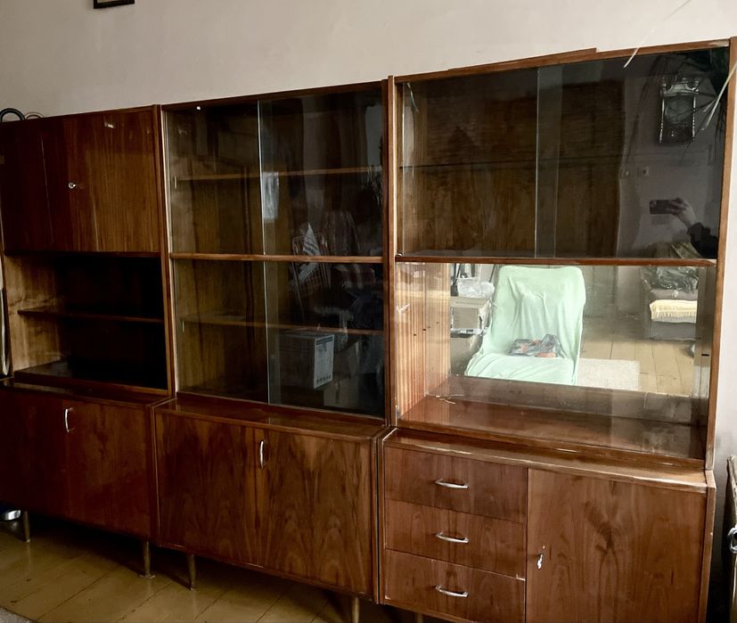 Meble na wysoki połysk lata 70.