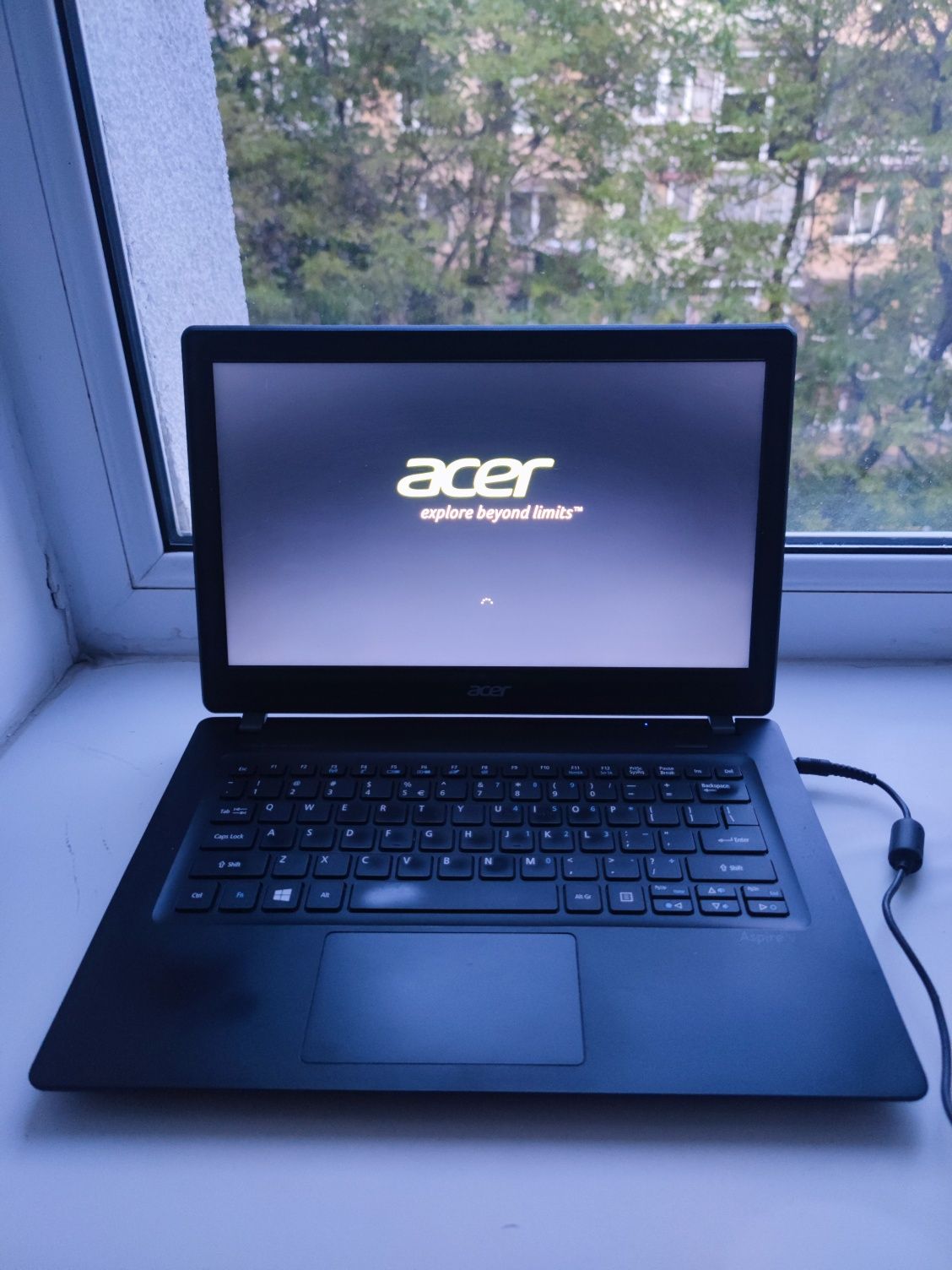 Ноутбук тонкий Acer Aspire