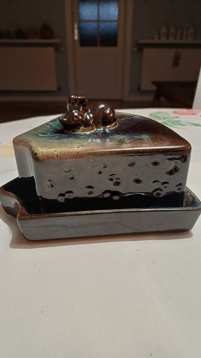 Ceramiczny  pojemnik na ser