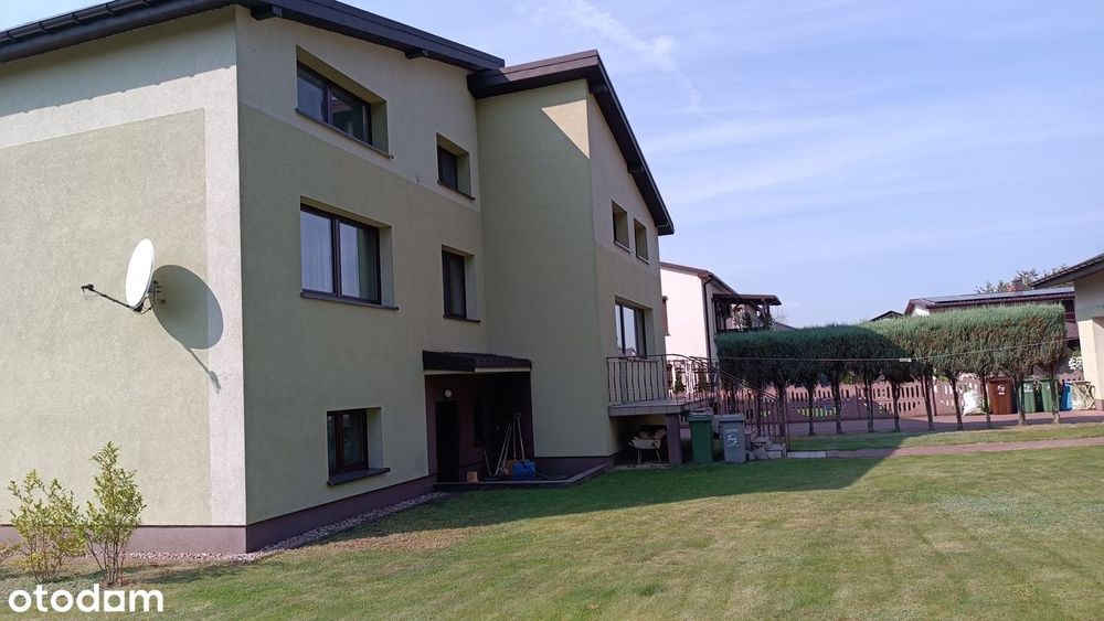 Dom  pod inwestycja 2 Garaże działka 970m2
