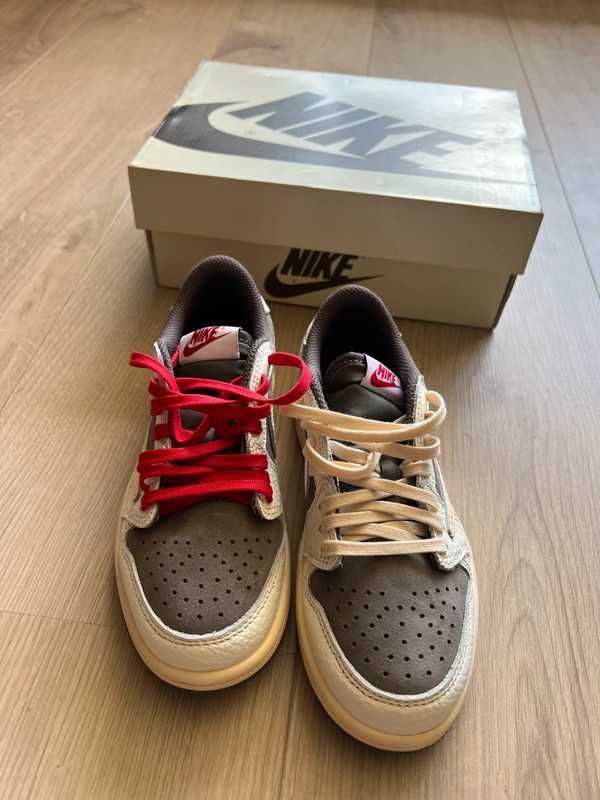 Jordan 1 Retro Low OG SP Travis Scott Reverse Mocha 43