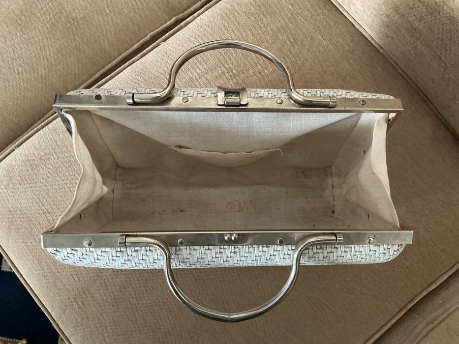 Mala de palhinha italiana branca em bom estado