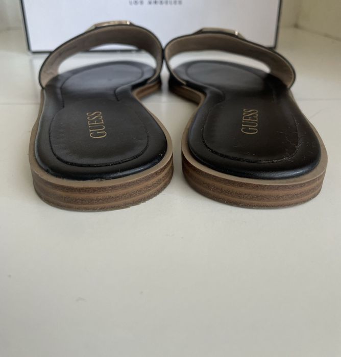 Мюлі,сланці,шльопанці Guess