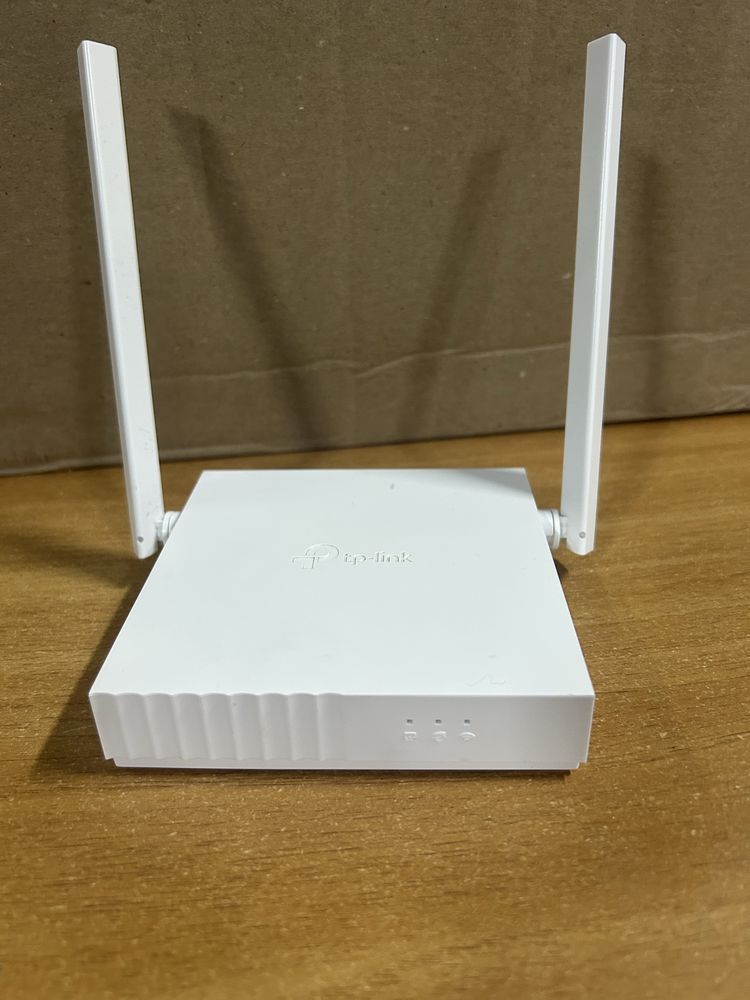 Роутер TP-LINK TL-WR820N v2