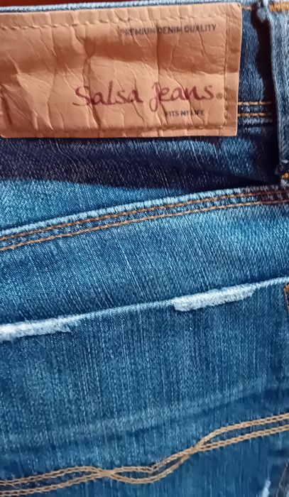 Calça de ganga da marca salsa