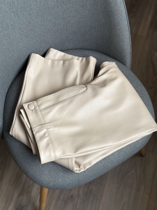 Шкіряні штани, Штани із еко шкіри