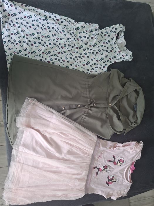 Sukienki na lato r. 128