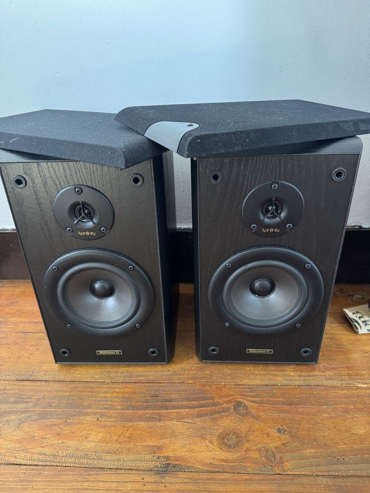 Colunas infinity em bom estado . Motivo de venda upgrade .
