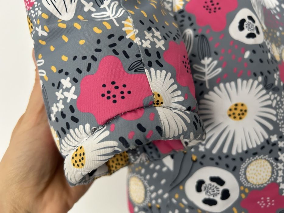 Зимова куртка на дівчинку 6-8 років. Куртка Lassye на девочку 7 лет