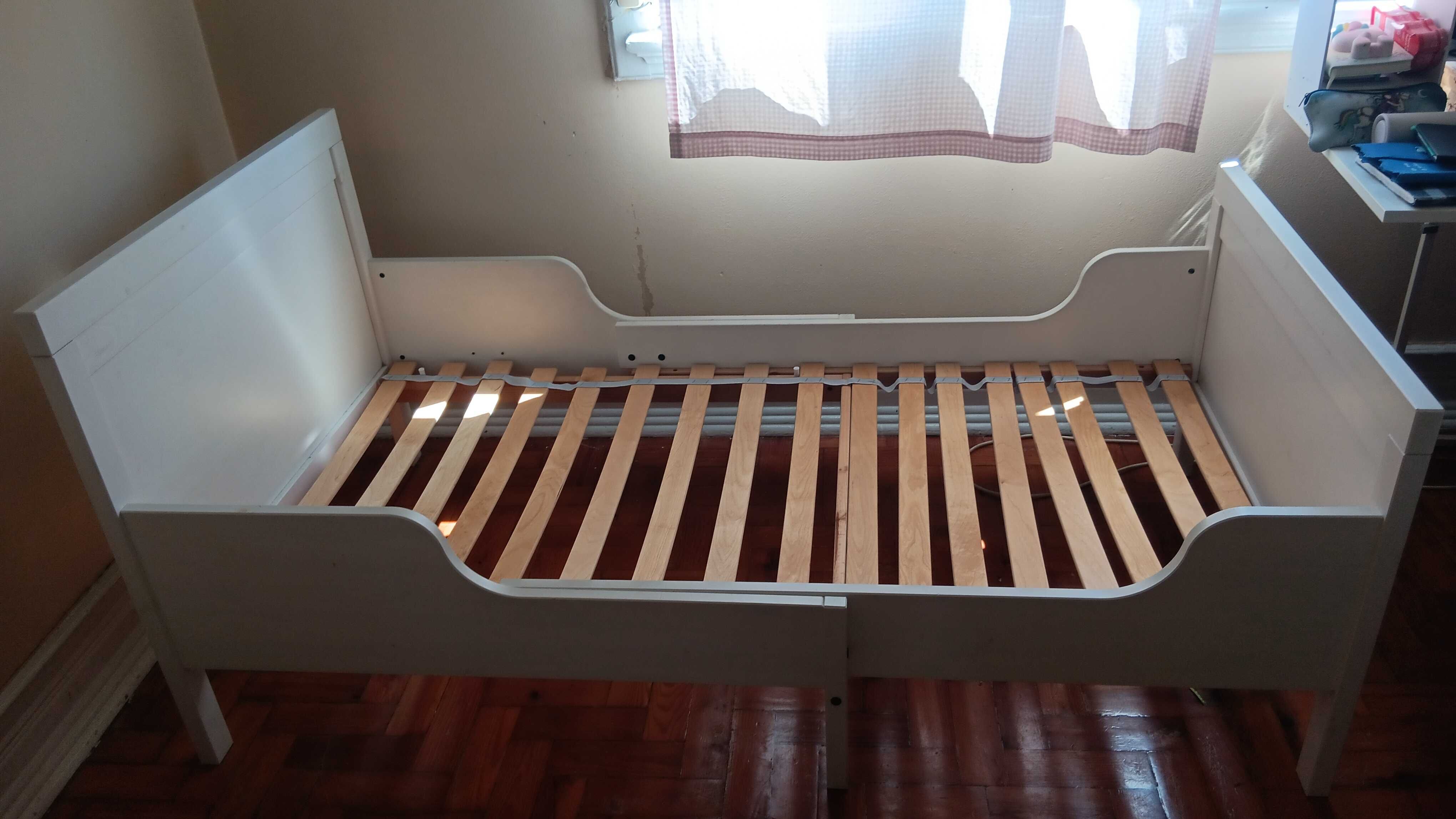 Cama de criança extensível IKEA
