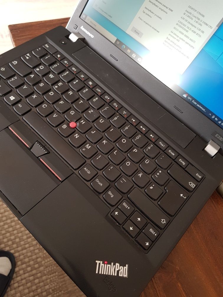 Laptop Lenovo thinkpad e330 Intel i3 2,4 ghz 4 gb ram  1 tb dysk win10