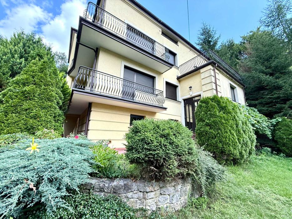 Dom  6 pokoi  210m² Zalesie - Kielce