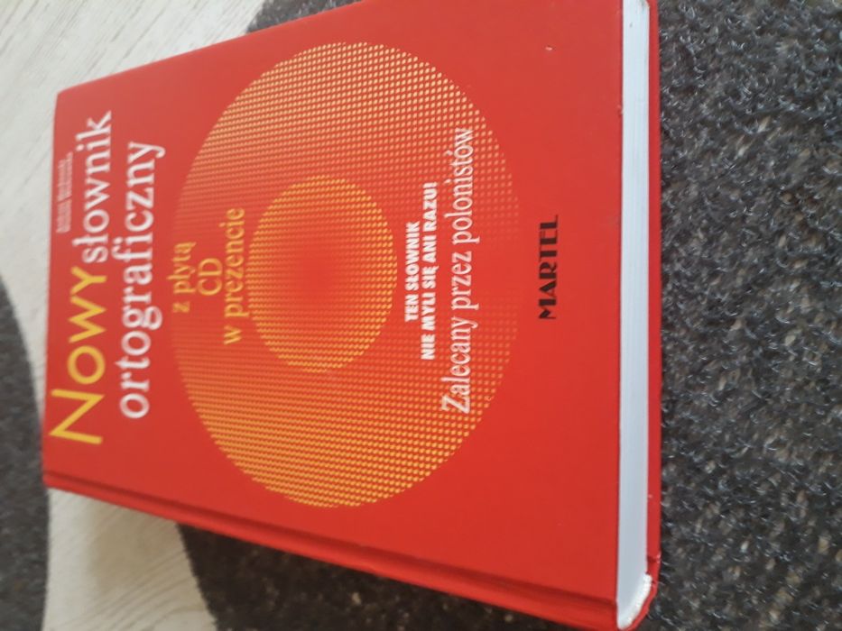Nowy słownik ortograficzny z płytą cd