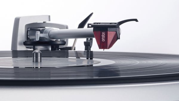 TECHNICS SL-1500CEG-S - Srebrny Zapytaj o specjalną ofertę!