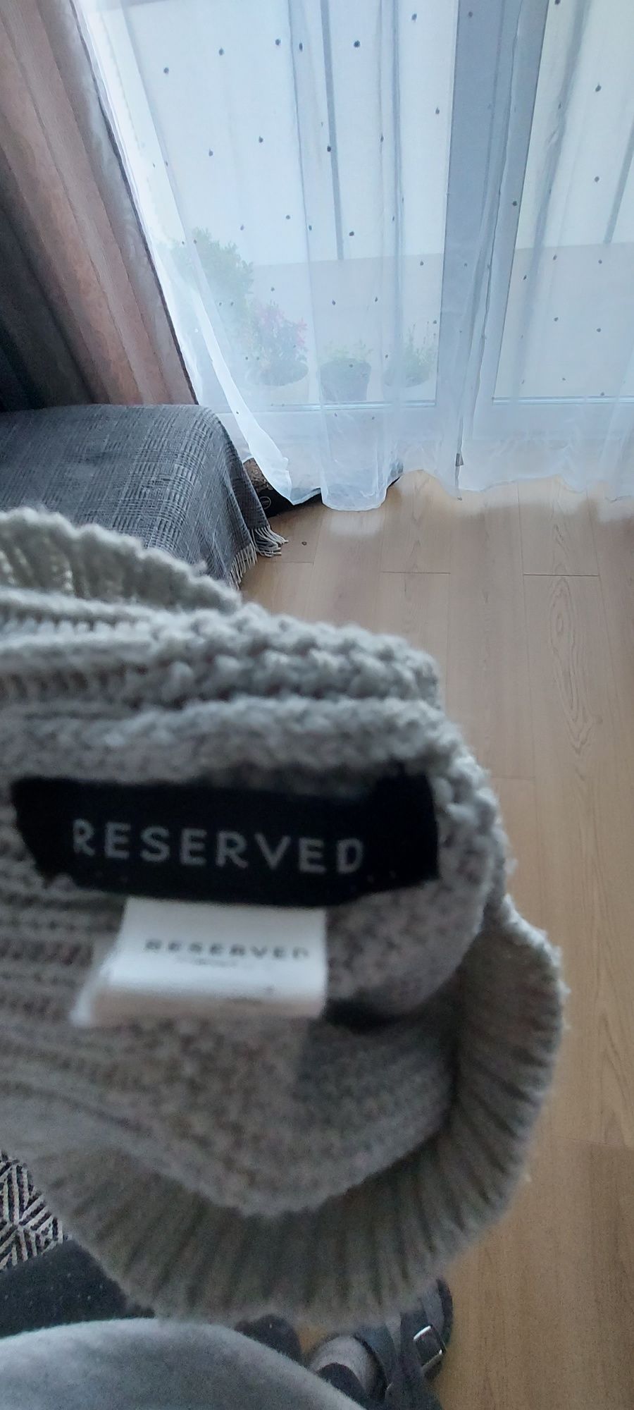 Czapka Reserved szara