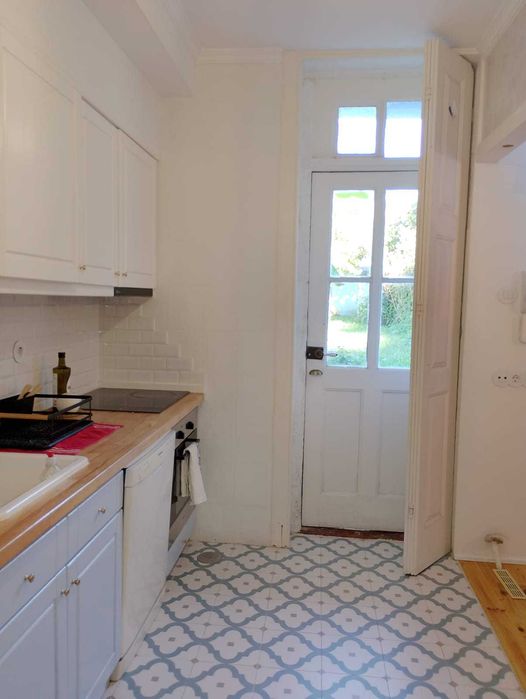 Moradia  Renovada no Coração de Campanhã para Arrendar