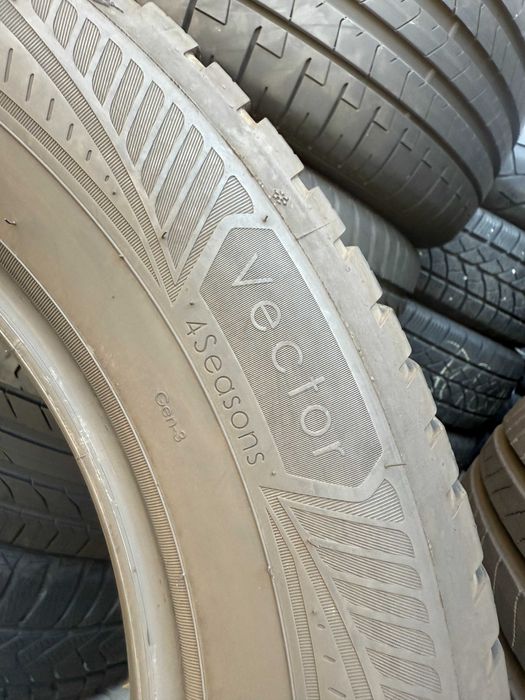 235-60 R18 103T Goodyear Vector 4 Seasons Gen3 розпаровка 1шт