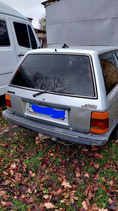 Mazda 323 універсал