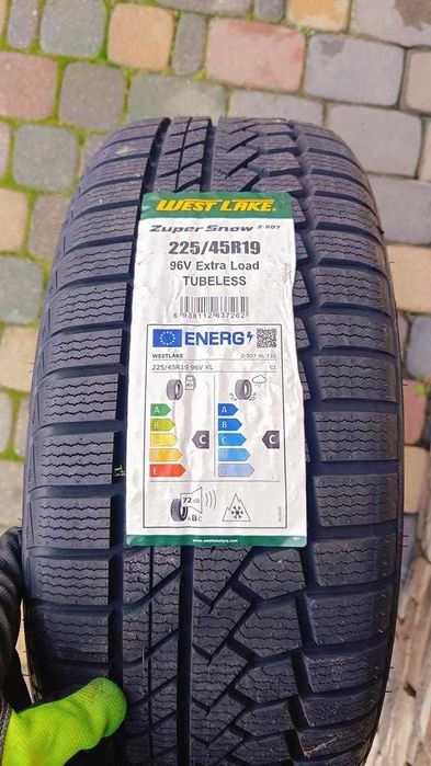 Nowe Koła zimowe 19 Mercedes GLA E AUDI Q3 SEAT SKODA VW TIGUAN