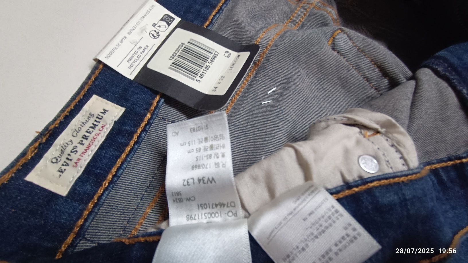Levi's 724 W33L32 com etiqueta