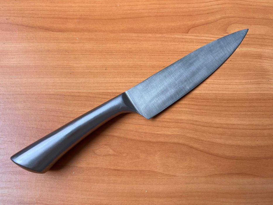 Кухонный японский Шеф-нож Гьюто