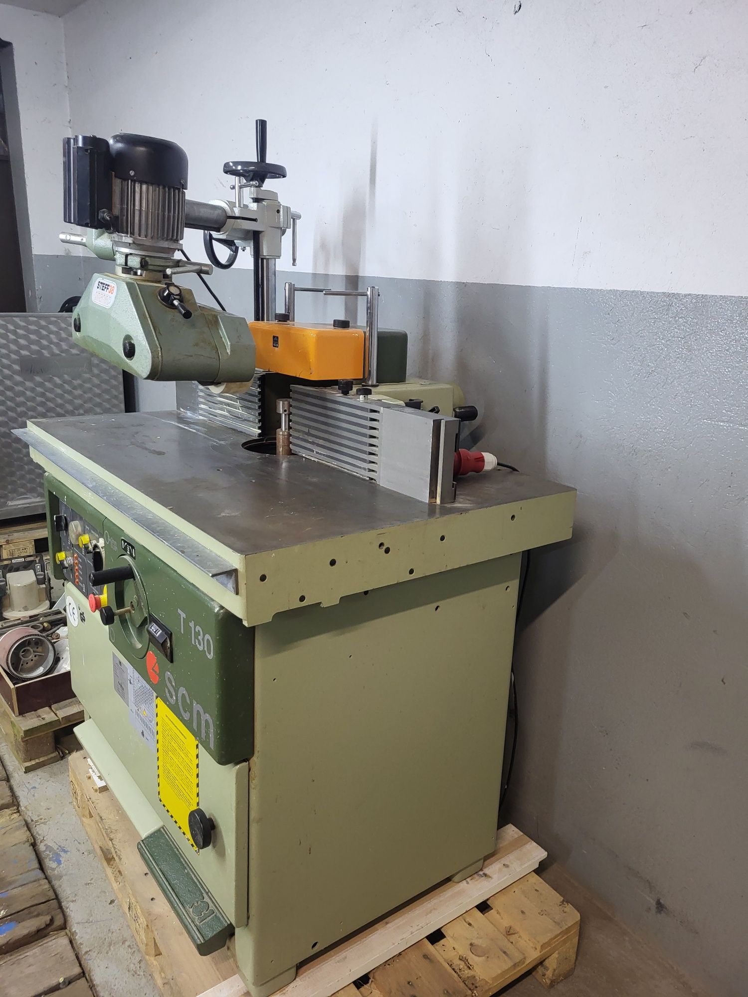 Frezarka dolnowrzecionowa SCM T130N plus części, Steff38
