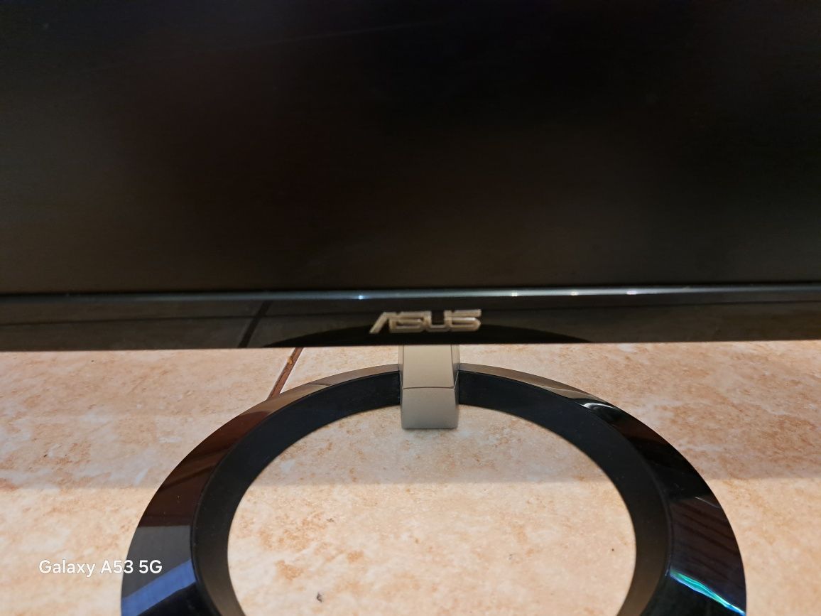 ASUS 23" monitor