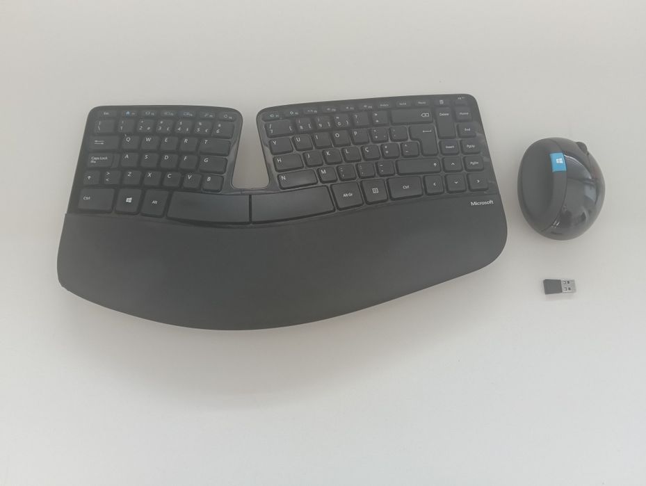 Teclado ergonómico Microsoft como novo